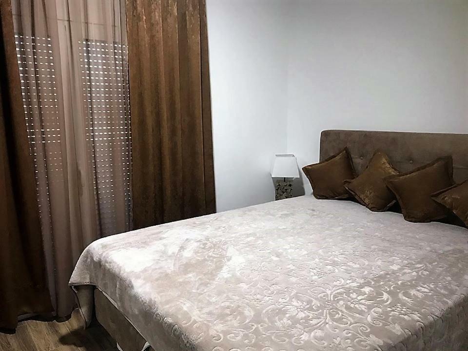 Eko Apartmani Krackovic Golubovci Bagian luar foto